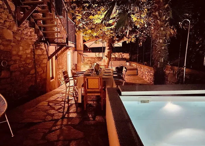 Boutique Stone House Vedasco