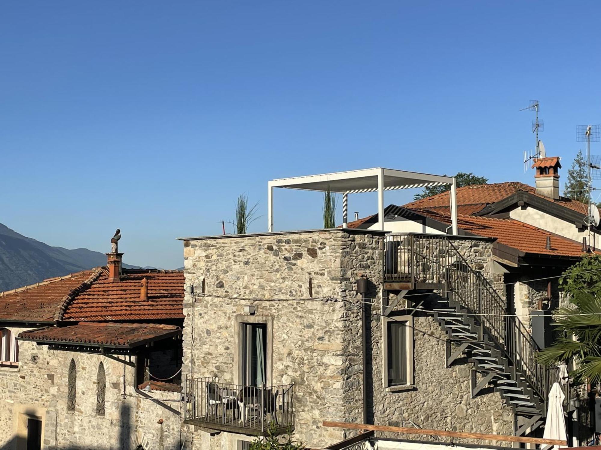 Boutique Stone House Vedasco Casa vacanze Stresa